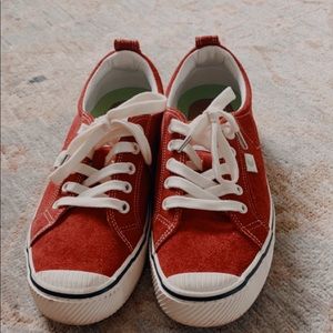 cariuma red sneakers